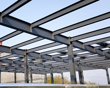 长春框架钢结构钢材选型有啥要点？